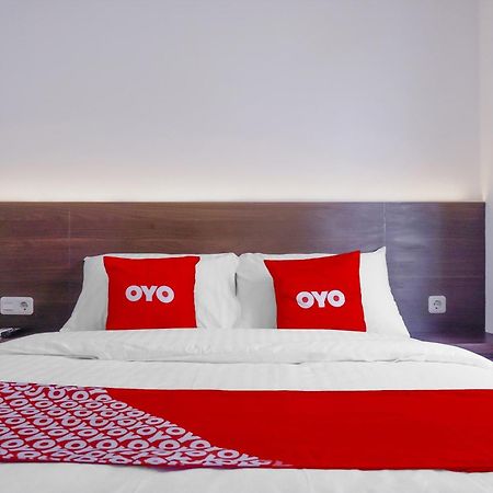 Super Oyo 90115 Near Pasar Baru Hotel Jacarta Exterior foto